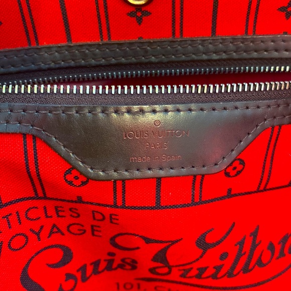 Louis Vuitton Damier Ebene Neverfull MM - Picture 7 of 8